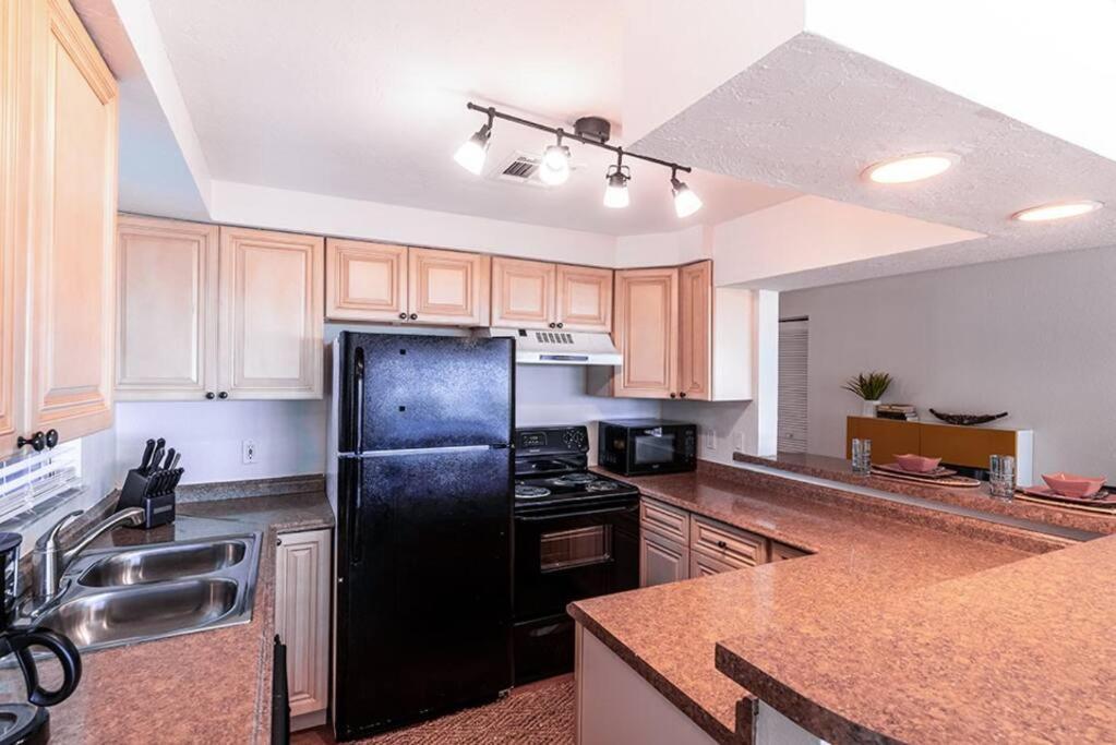 Your Tranquil Escape Is Found Directly On The Beach At The Serenity Beach Condo. Siesta Key Bagian luar foto