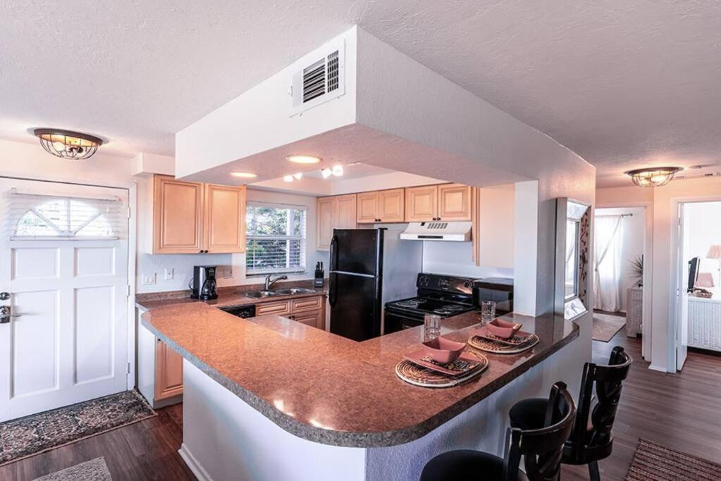 Your Tranquil Escape Is Found Directly On The Beach At The Serenity Beach Condo. Siesta Key Bagian luar foto