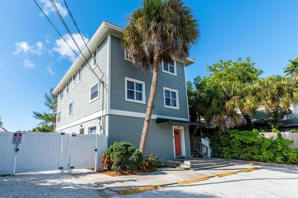 Your Tranquil Escape Is Found Directly On The Beach At The Serenity Beach Condo. Siesta Key Bagian luar foto