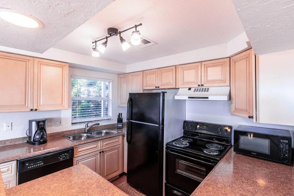 Your Tranquil Escape Is Found Directly On The Beach At The Serenity Beach Condo. Siesta Key Bagian luar foto